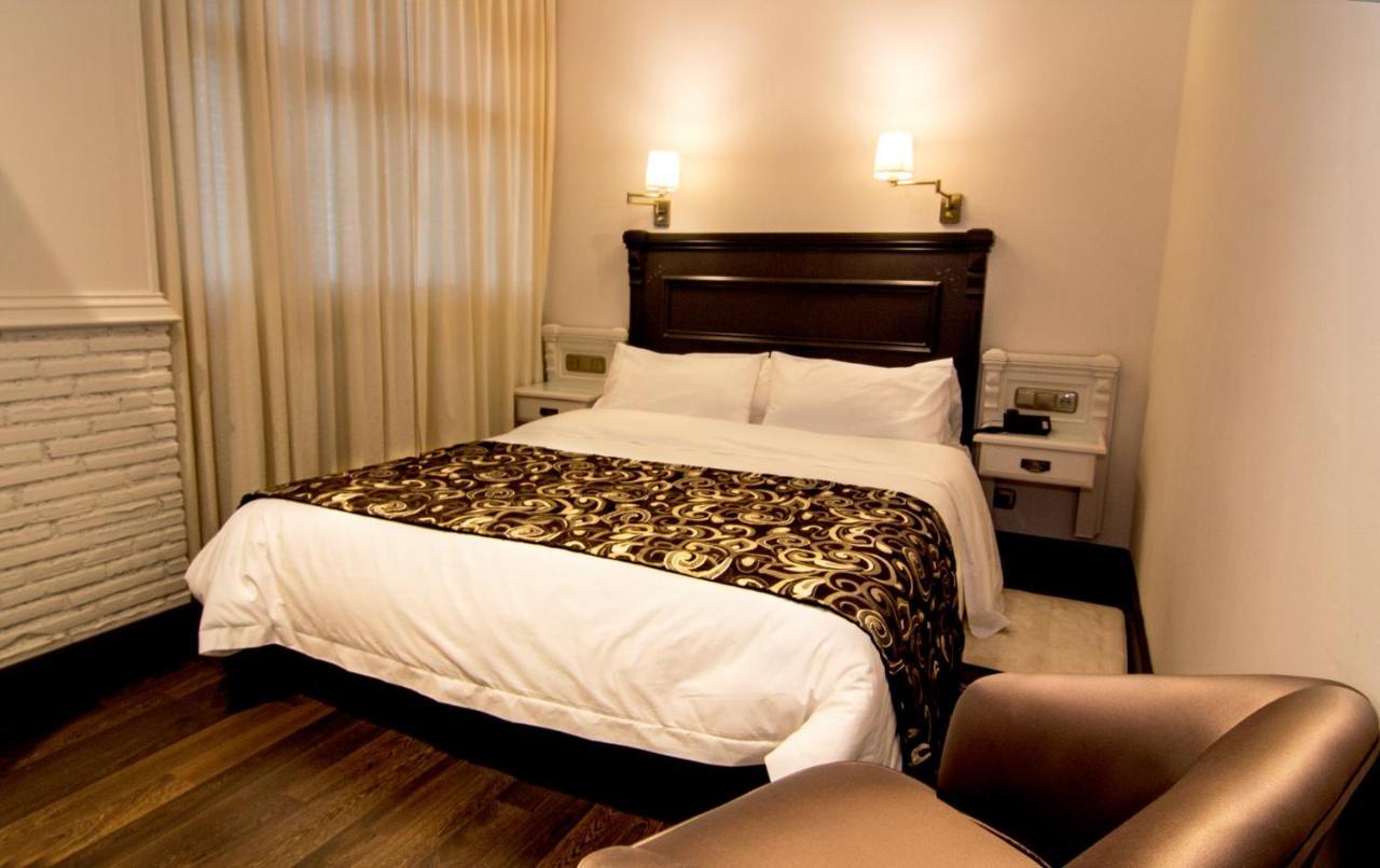 Standard Single Room,404880666:JPEG